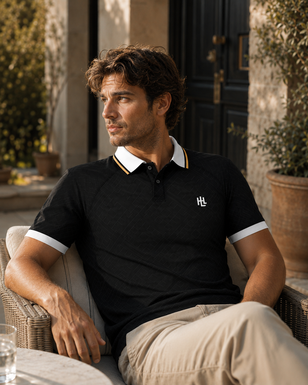 Polo Revers noir - lifestyle